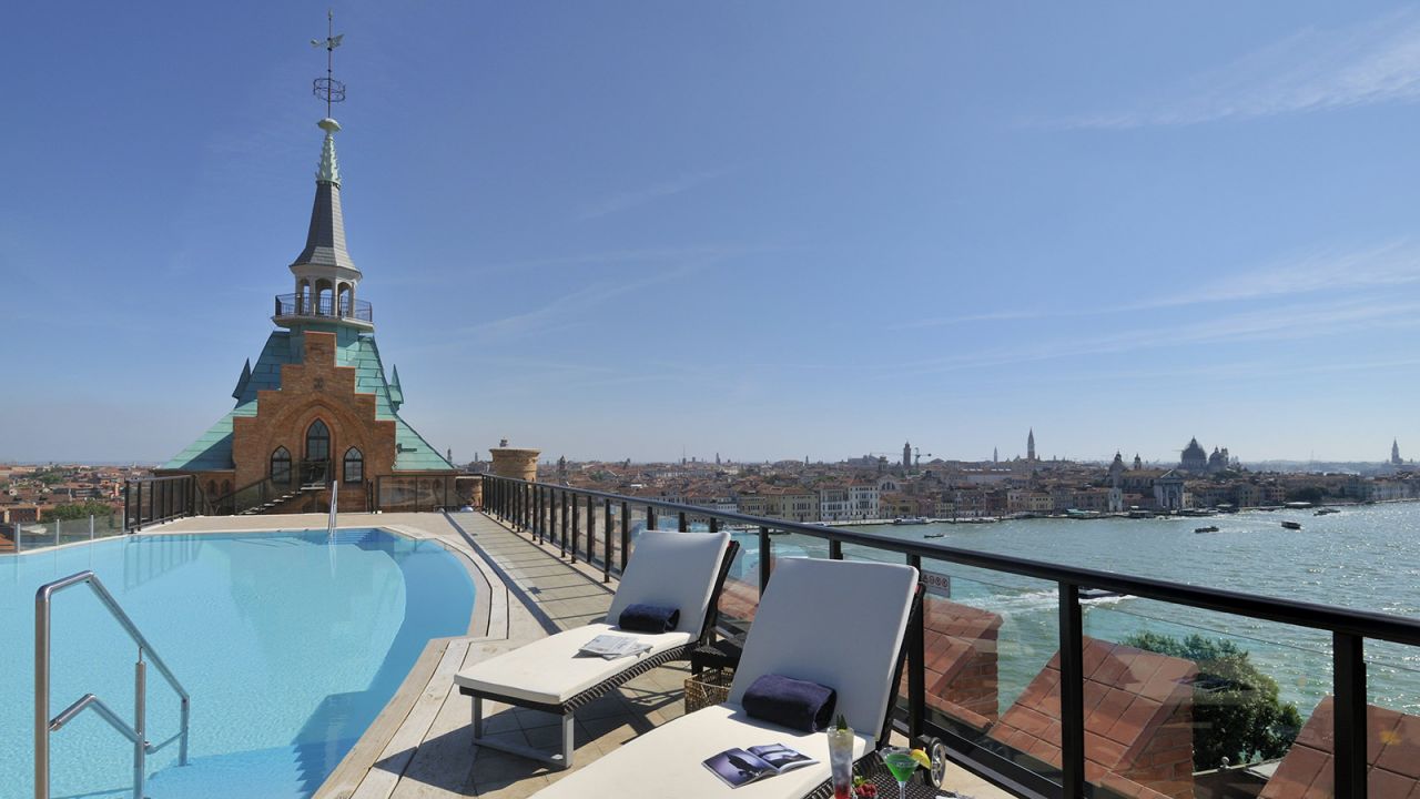 <strong>Hilton Venice:</strong> The Hilton comes into its own in summer, when the eighth-floor rooftop pool offers one of the finest views in Venice.