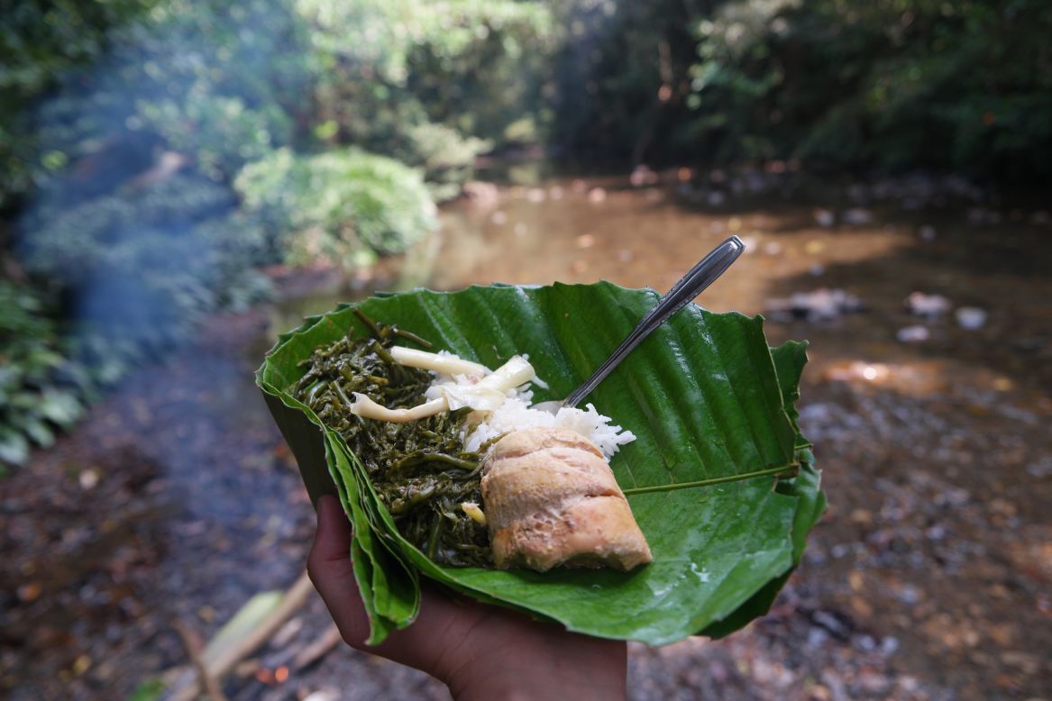 It's a low-key, no-frills experience. Guests at the lodge dine on local specialties such as bamboo chicken -- packed with herbs and greens. 