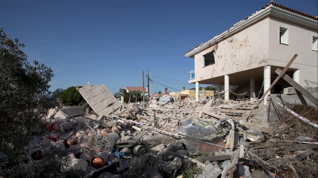 The debris of the house where an explosion killed one person in Alcanar.