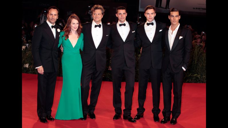 Designer turned director Tom Ford poses with Julianne Moore, Colin Firth, Matthew Goode, Nicholas Hoult and Jon Kortajarena at the premiere for "A Single Man."