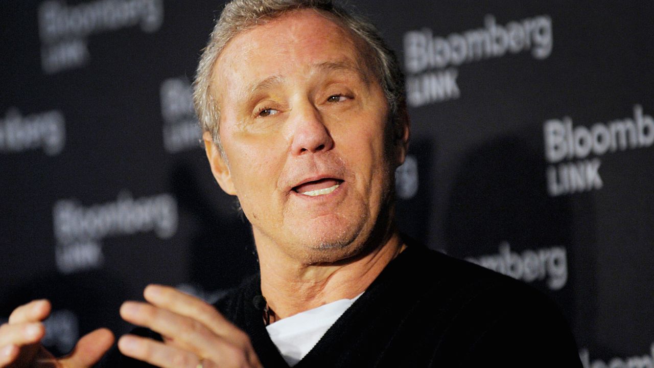 Obama pardoned<a href="http://money.cnn.com/2017/01/17/news/willie-mccovey-ian-schrager-obama-pardons/index.html"> Ian Schrager</a>, a New York hotelier and club owner famous for the parties at his clubs Studio 54 and Palladium. Schrager was convicted of filing fake tax returns between 1977 and 1978, and was sentenced to 20 months in prison and a $20,000 fine. The 71-year-old thanked Obama, saying he had tried "to lead a good and productive life" since his conviction.