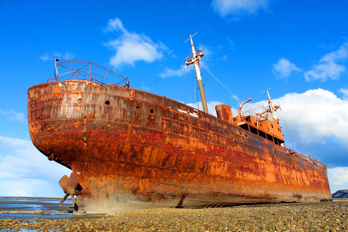The Desdemona cargo ship was grounded in 1985, and shows very little structural damage. 
