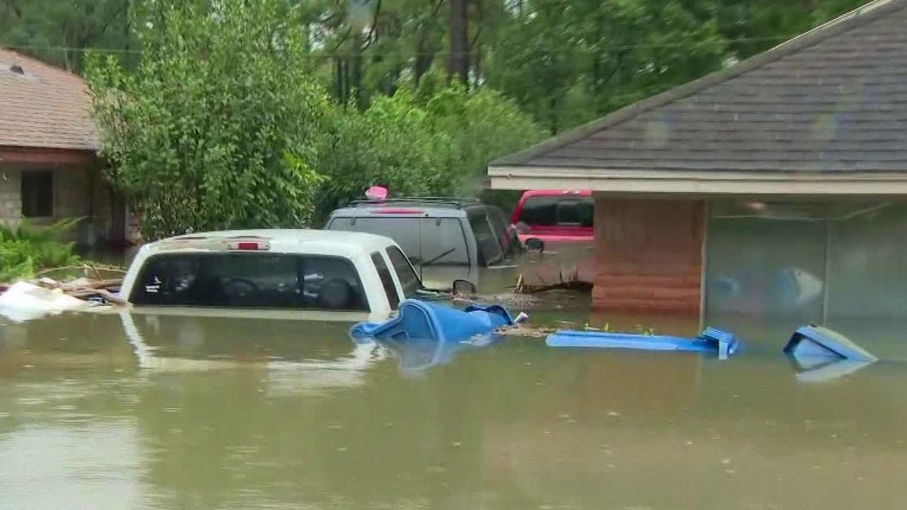 harvey houston flood dickinson ed lavandera boat tour sot nr_00020603.jpg