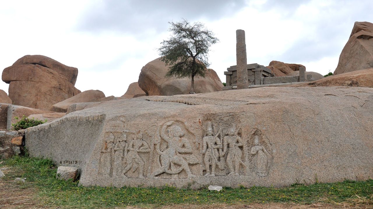 <strong>Hemakuta Hill carvings:</strong> These 16th-century carvings, based on the ancient Ramayana epic, are seen on the route to Hemakuta Hill. 