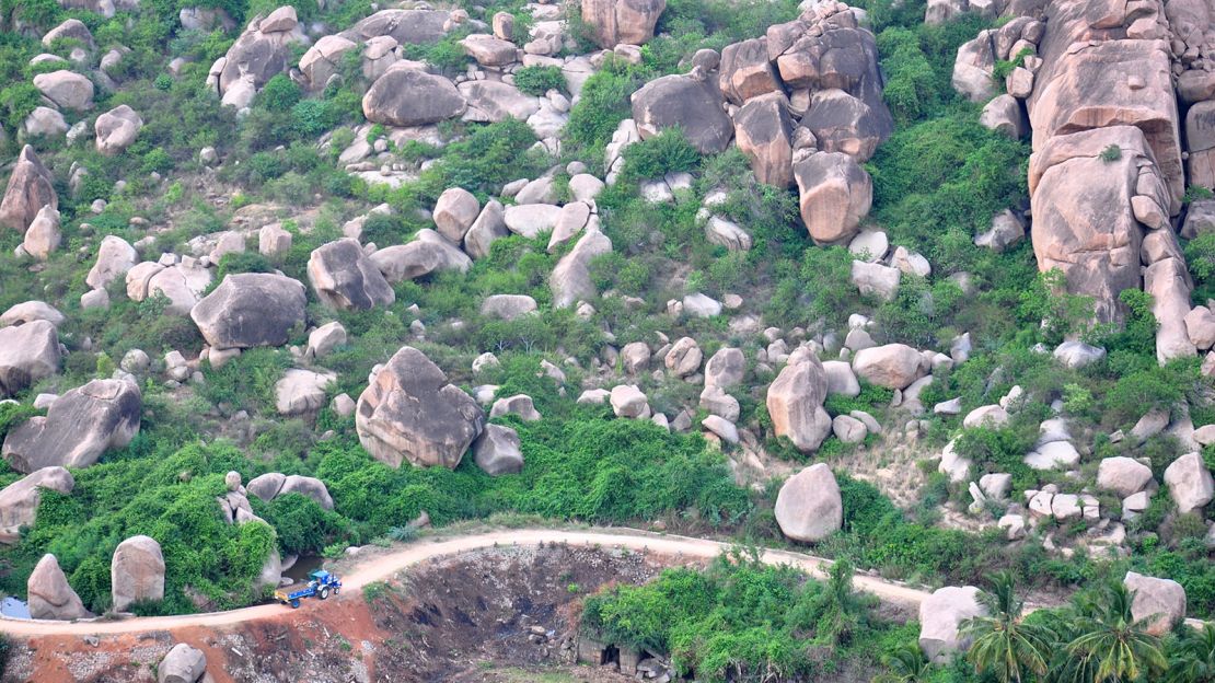 The ride to Hampi is bumpy yet scenic.