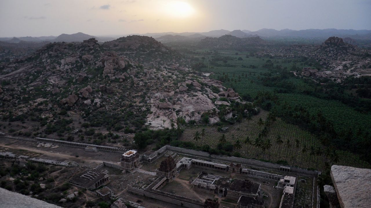 <strong>Matanga's sunrise:</strong> The half-hour climb up the rocky slopes of Matanga Hill to the highest point in Hampi is well worth the effort to catch the beautiful sunrise and views of this once glorious city.