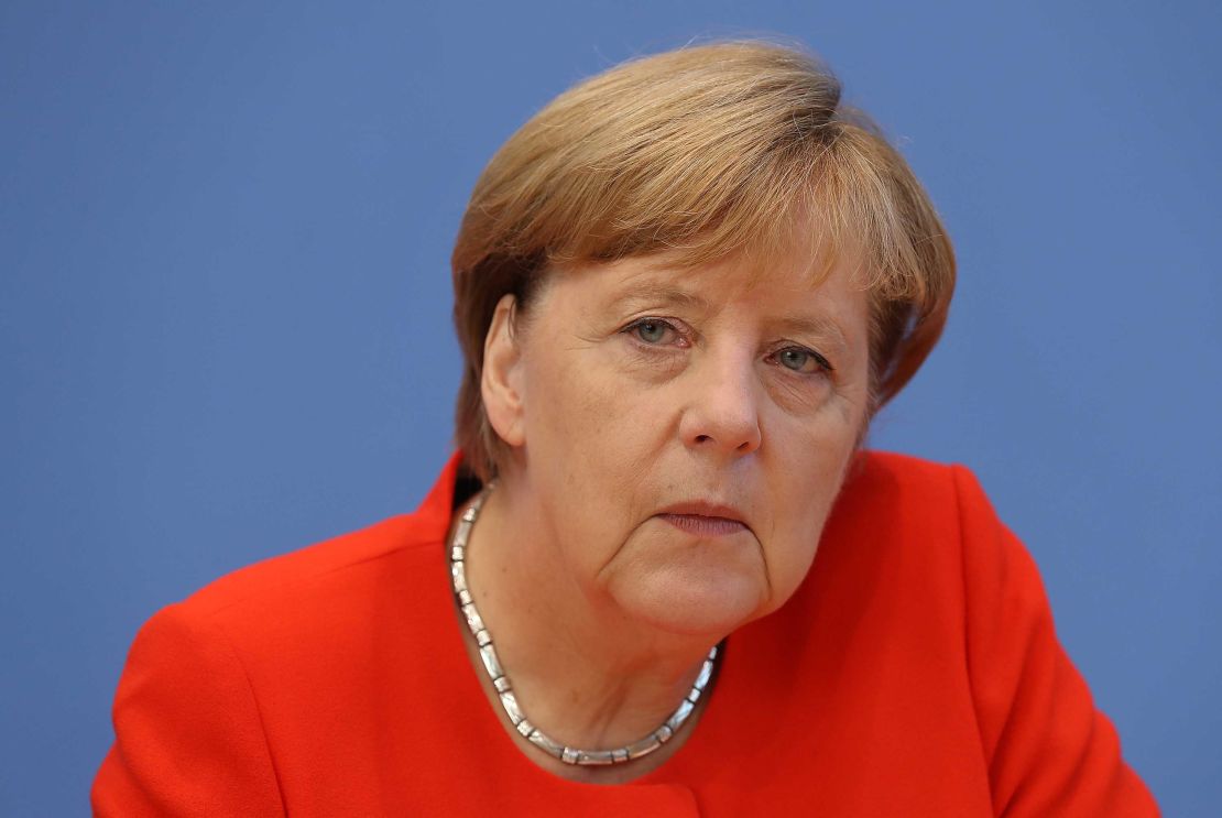 German Chancellor Angela Merkel has demanded the release of German citizens in Turkish prisons.