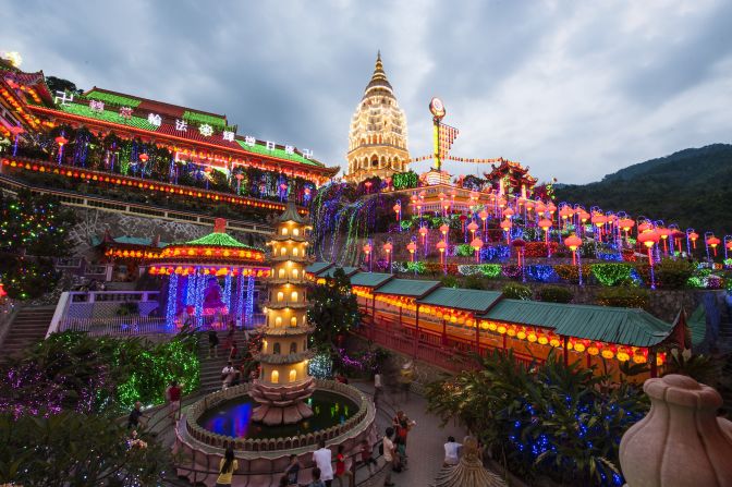 <strong>Kek Lok Si:</strong> Founded over a century ago, this Penang temple complex is major draw for Buddhists across Southeast Asia. Striking in size and design, it's renowned for its impressive collection of Buddhists statues, paintings and carvings.