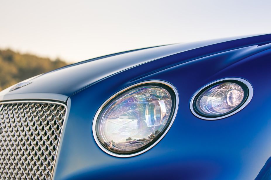 Distinctive elements like the Continental's dual-headlight arrangement have been retained.