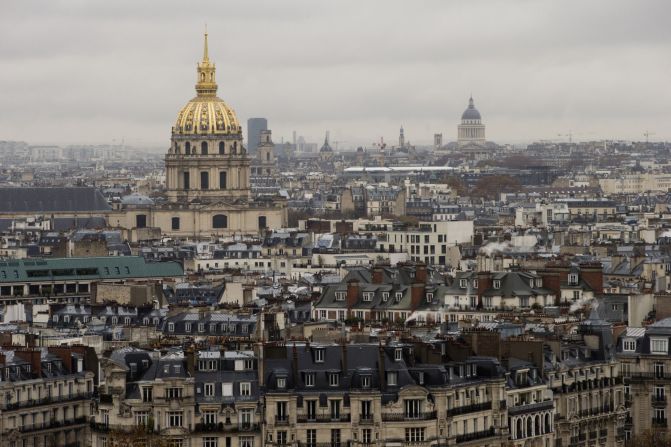 <strong>Les Invalides, Paris: </strong>The golden dome of H?tel des Invalides is among Paris' most recognizable landmarks. The former home for veterans was built in the 17th century.