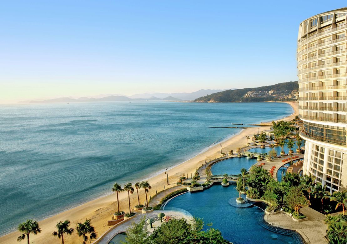 Sheraton Dameisha Resort: Views for days.