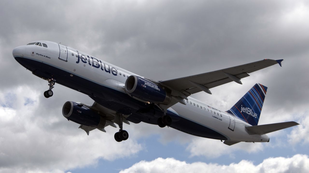The air traffic control tower had not been able to make radio contact with the JetBlue flight when they received a false alarm on Tuesday.