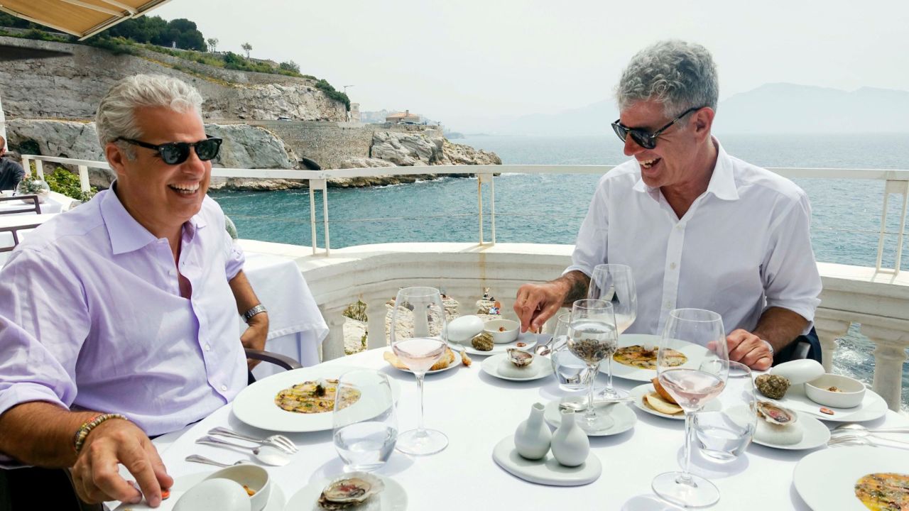Tony and Chef Eric Ripert have lunch at Chef Gérald Passédat's Le Petit Nice in the "Parts Unknown" Marseille episode.