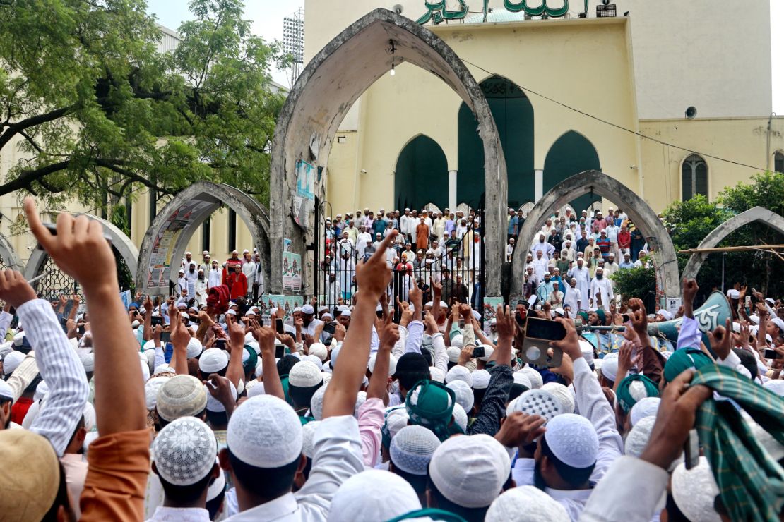 Activists from the group the Islamic Movement Bangladesh take part in a rally in Dhaka on September 8.