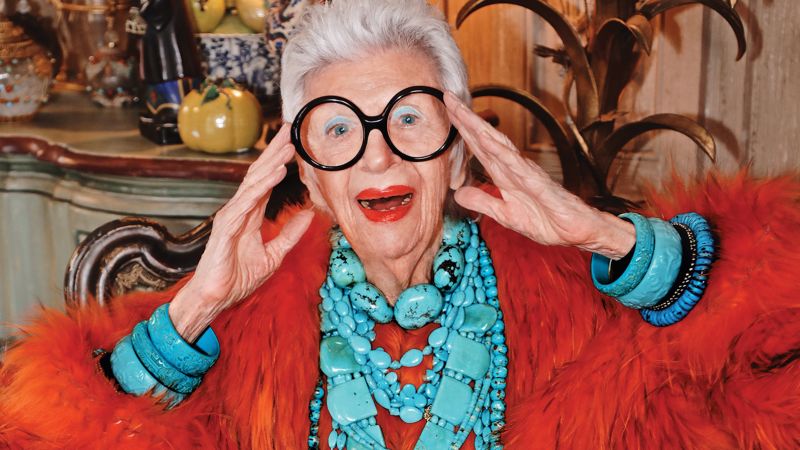 Iris Apfel, 97-year-old style icon, signs major modeling contract