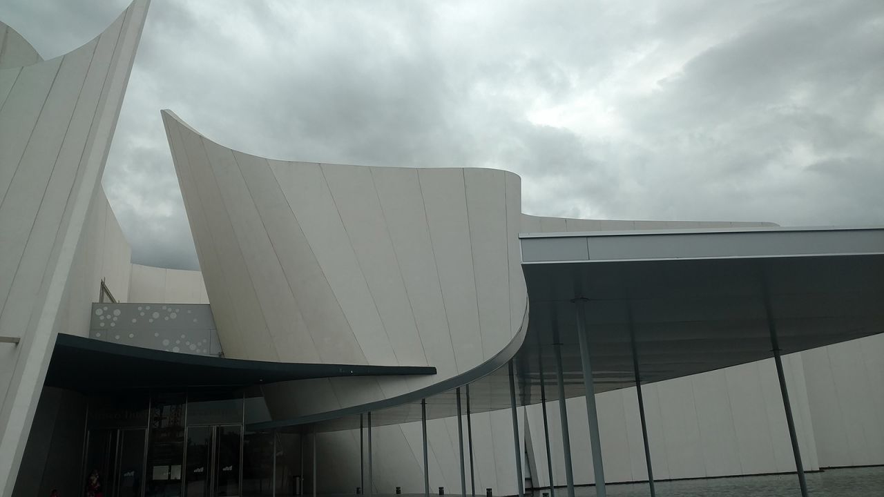 <strong>International Museum of the Baroque:</strong> This Gehry-esque museum gives background on Baroque art while identifying some of Puebla's finest examples.