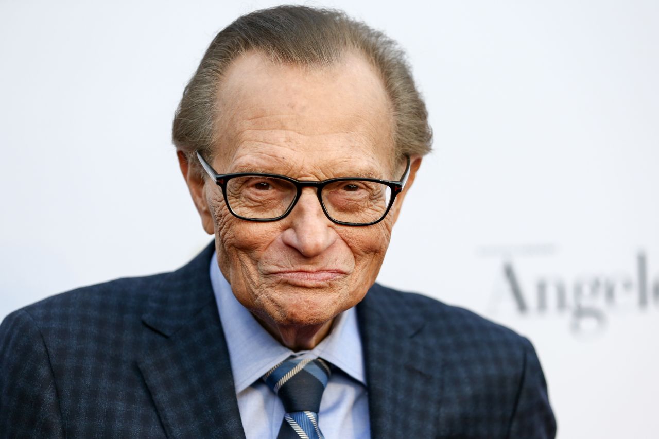 Former CNN talk-show host Larry King  revealed in September 2017 that he underwent surgery for lung cancer. The former smoker said he was diagnosed with stage 1 cancer after receiving a chest X-ray.  
