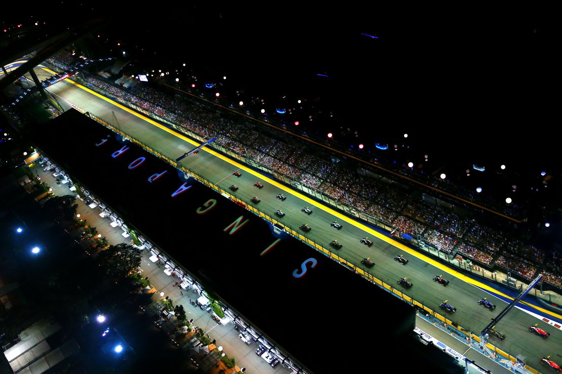 The Singapore Grand Prix will remain on the F1 calendar until at least 2021.