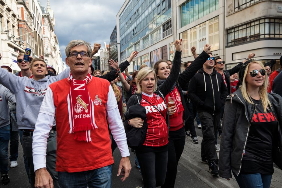 The influx of that number of Cologne fans presented problems for Arsenal and the police. London's Metropolitan Police said officers had been deployed to "deal with disorder outside the Emirates Stadium. <br />This was due in part to a large number of visiting fans attending the fixture without a ticket.<br />There were also a number of incidents resulting from sporadic disorder inside the ground after away fans gained access to seating assigned to Arsenal supporters."