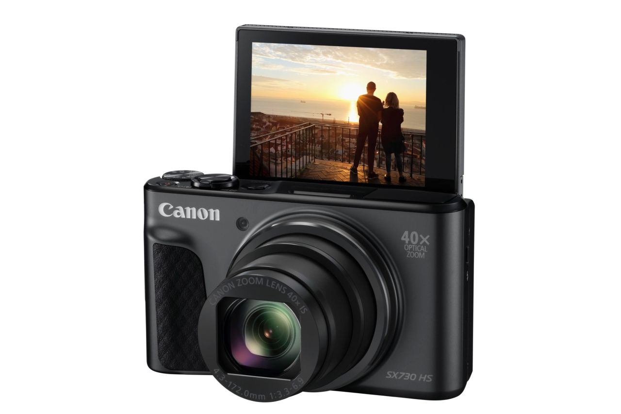 <strong>Canon PowerShot SX730HS: </strong>The camera has a useful tilting s