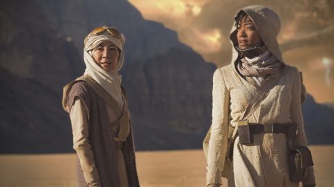 Michelle Yeoh and Sonequa Martin-Green in 'Star Trek Discovery'