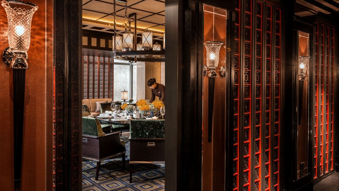 Li Qiang takes the helm as head chef at Cai Yi Xuan, the Chinese restaurant at Four Seasons Beijing.