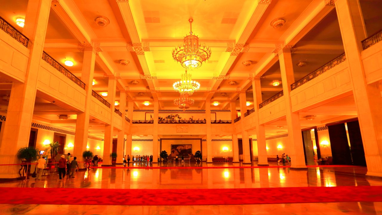 <strong>China Great Hall Hotel: </strong>This 4-star hotel located south of Tiananmen Square has an indoor swimming pool, a gym, a sauna, a shopping arcade, a beauty salon and even an on-site bowling alley.