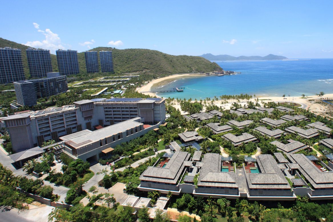 <strong>Anantara: </strong>Luxury resort the Anantara Sanya opened in 2012 on the southern tip of Sanya and features 122 rooms, suites and private pool villas.  