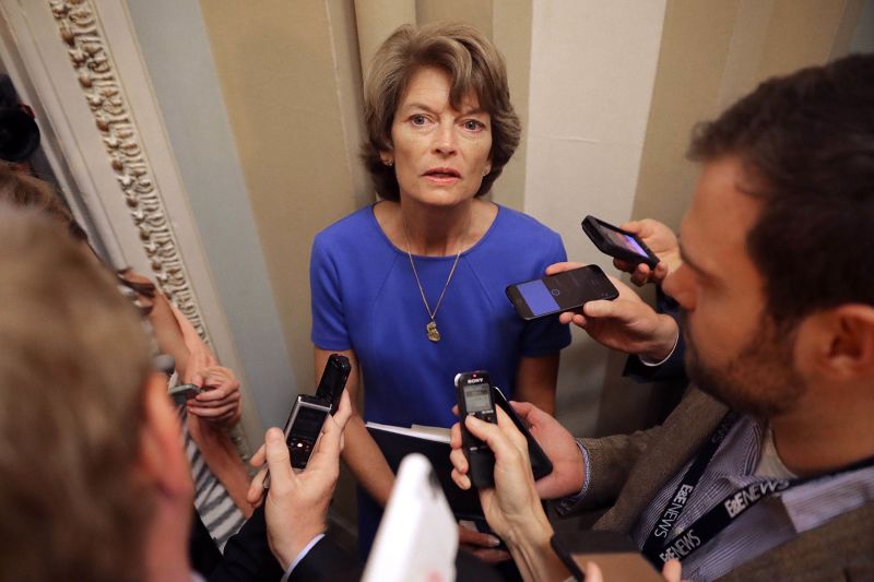 Lisa Murkowski Joins Mitch McConnell's Opposition To Election Security ...