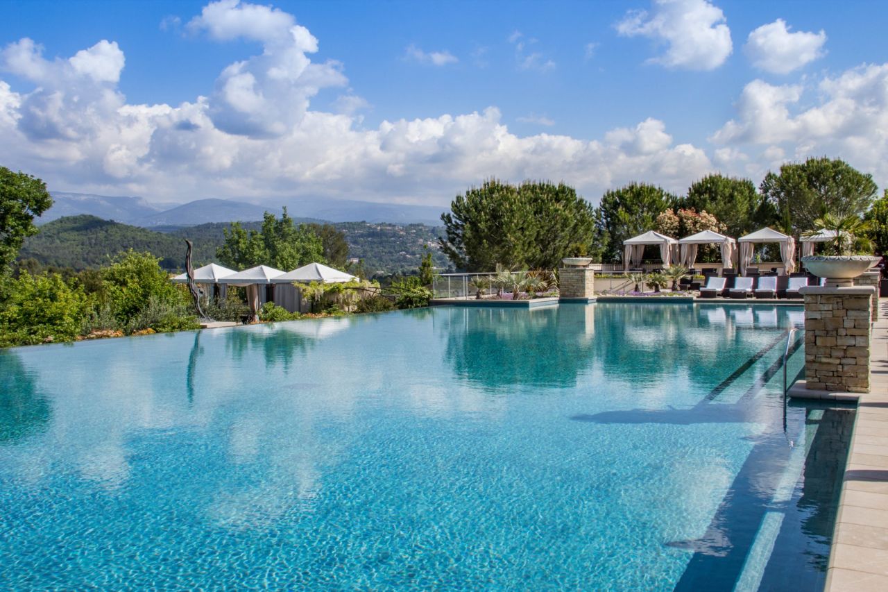 What's better than a refreshing swim after a long day of golfing?