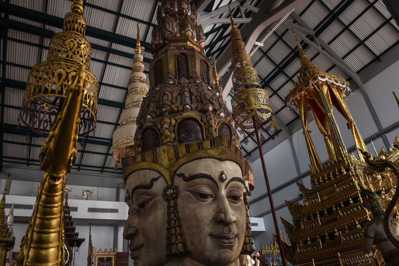 <strong>Related exhibition: </strong>An exhibition will be held at Sanam Luang for 30 days, from November 1-30, 7 a.m.-10 p.m., to showcase the arts of the Royal Crematorium and related structures.