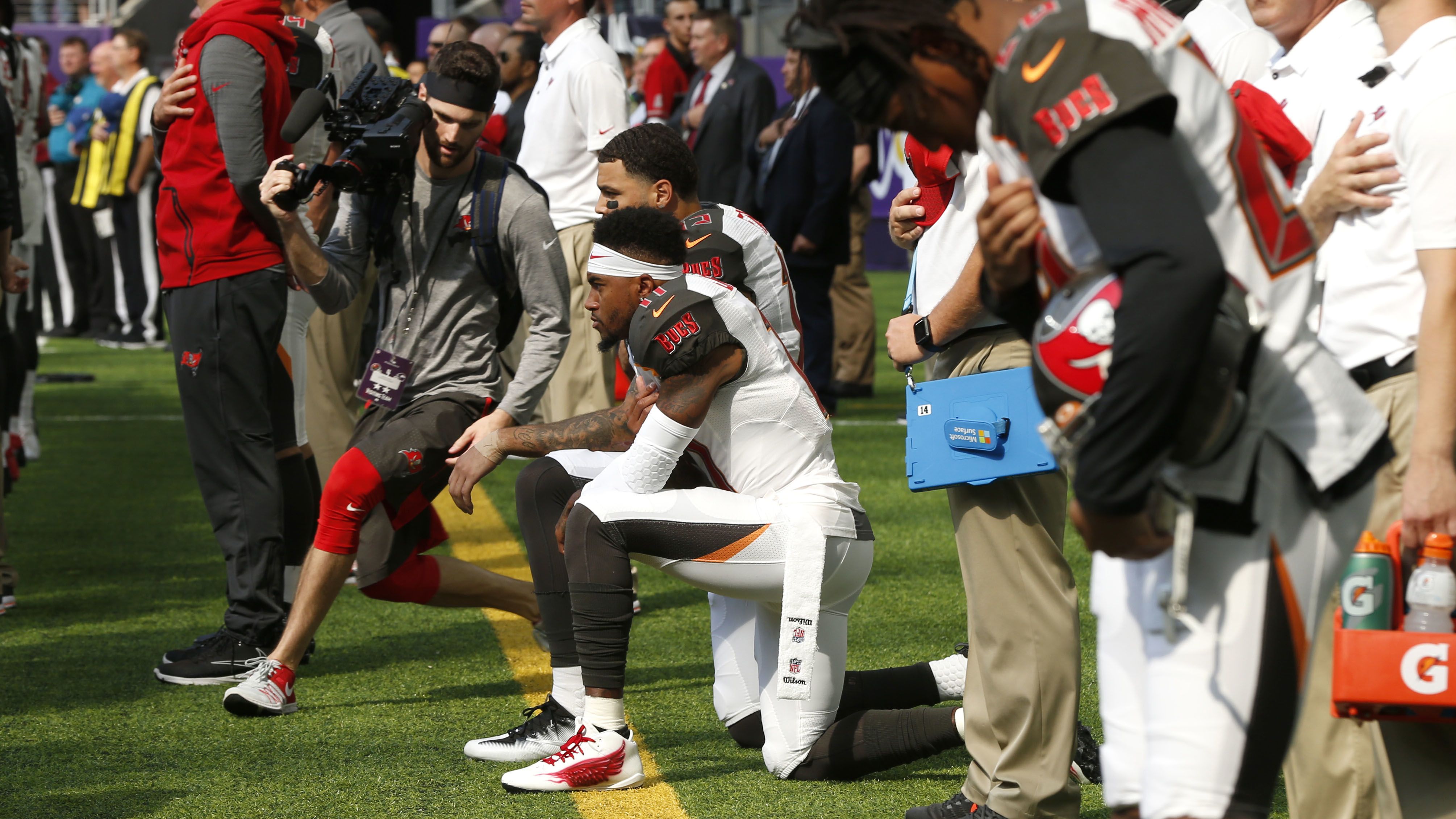 NFL Sees Six Teams Remain In Locker Room For National Anthem