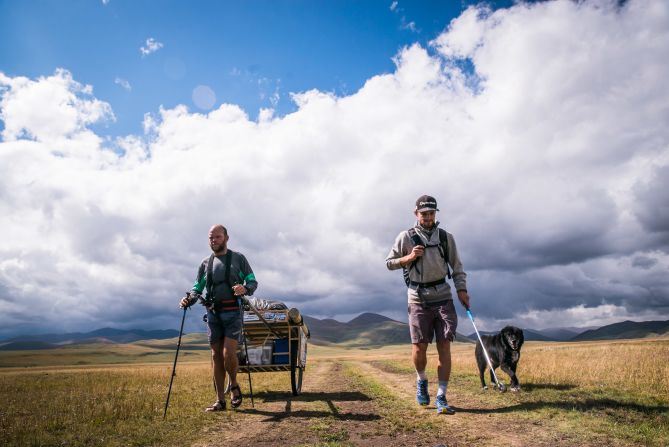 The pair found themselves in the company of a stray dog which they named UB after the Mongolian capital Ulaanbaatar. 