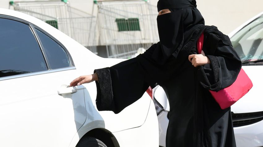 Women In Saudi Arabia Still Cant Do These Things Cnn