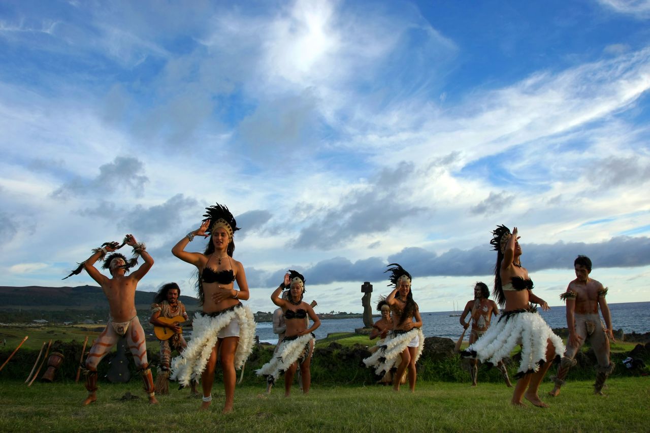 Witnessing the Polynesian Rapa Nui culture should be part of any visit to Easter Island.