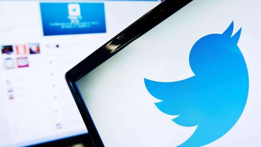 The logo of social networking website 'Twitter' is displayed on a computer screen in London on September 11, 2013.   AFP PHOTO / LEON NEAL / AFP / Leon NEAL        (Photo credit should read LEON NEAL/AFP/Getty Images)