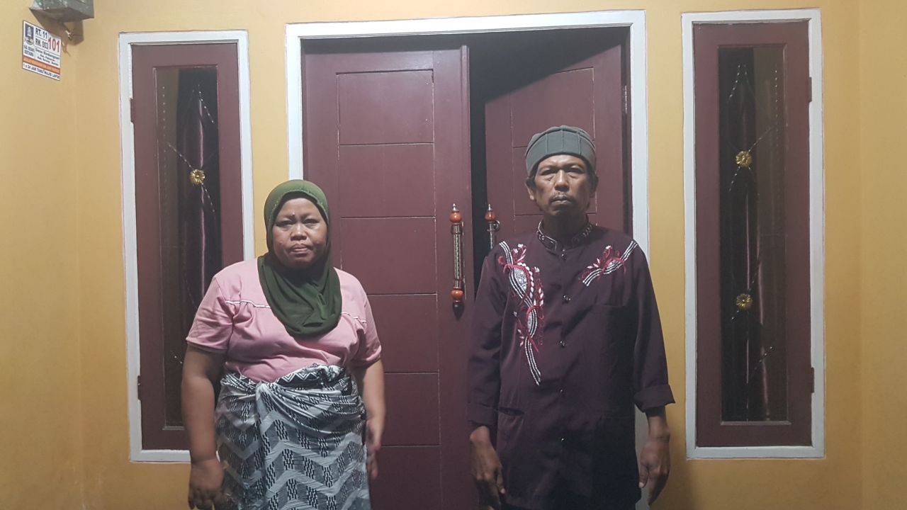 Asria Nur Hasan, 56, and his wife, Benah, 50, are the parents of Siti Aisyah.