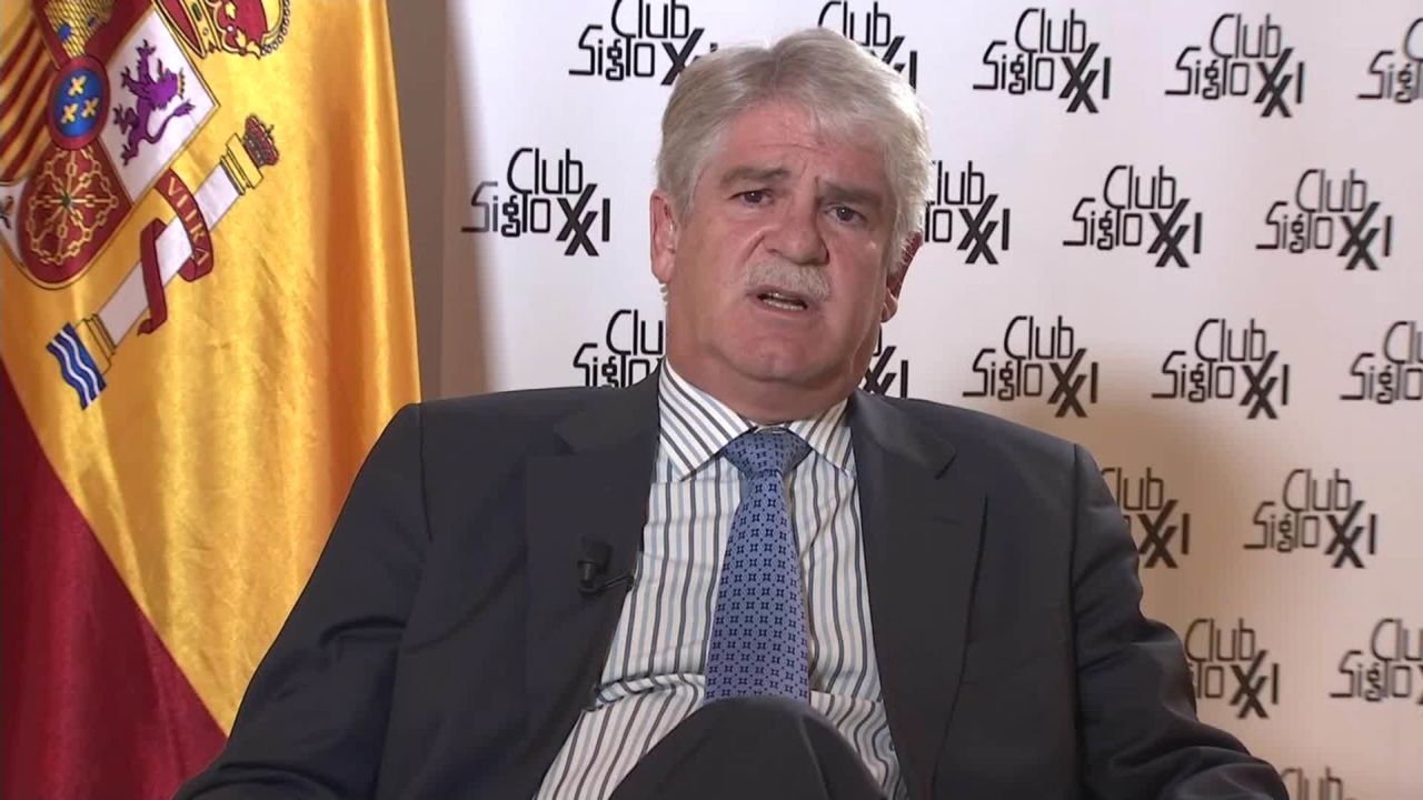 intv amanpour Alfonso Dastis Catalonia_00012020.jpg