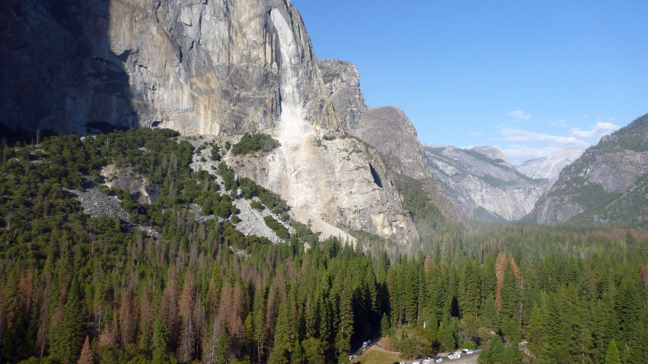 The site of the rockfall that occurred on the Southeast Face of El Capitan, taken from a park helicopter.