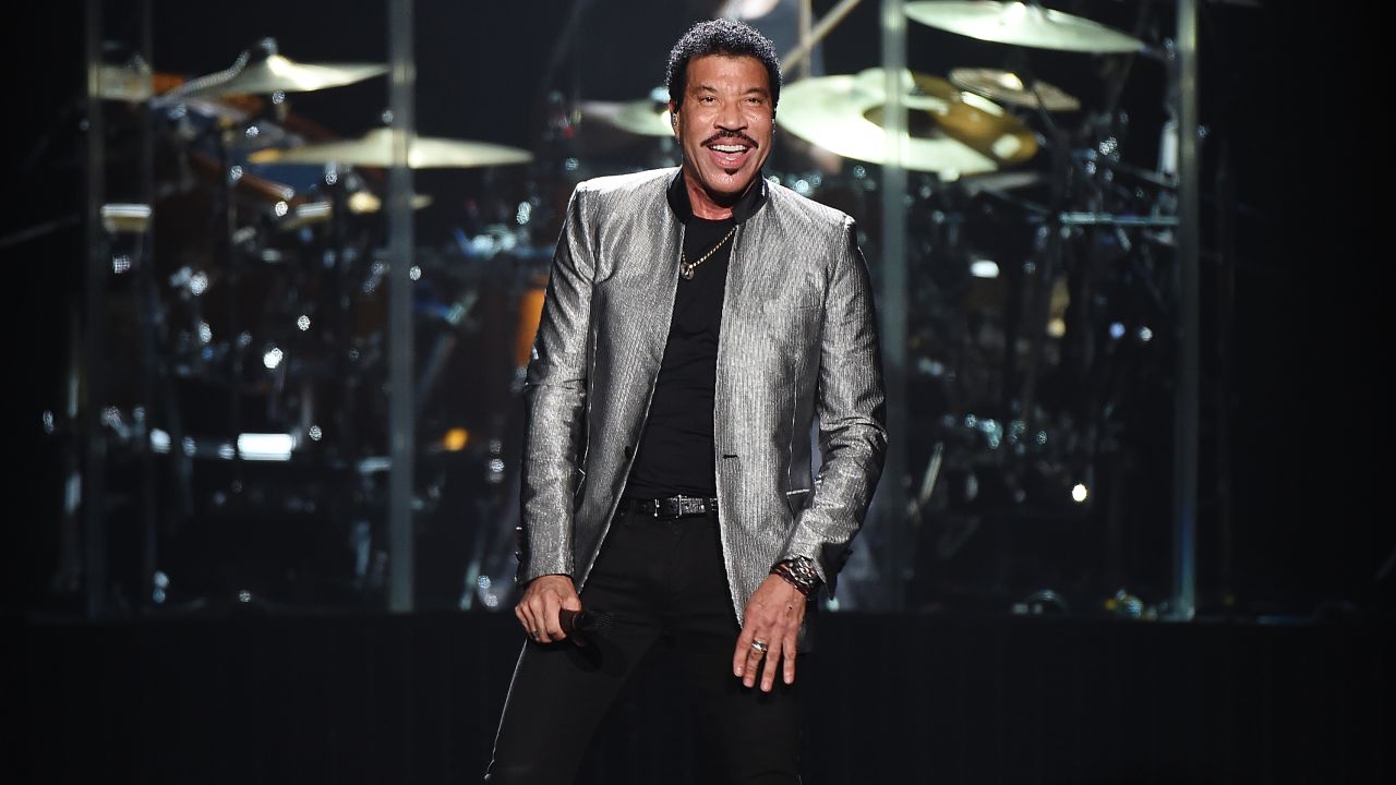 Lionel Richie says he plans to bring his experience to the judges tabel.