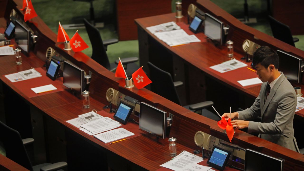 Lawmaker Cheng Chung-tai was found guilty of "desecrating" Hong Kong's flag by flipping it over during a parliamentary session. 