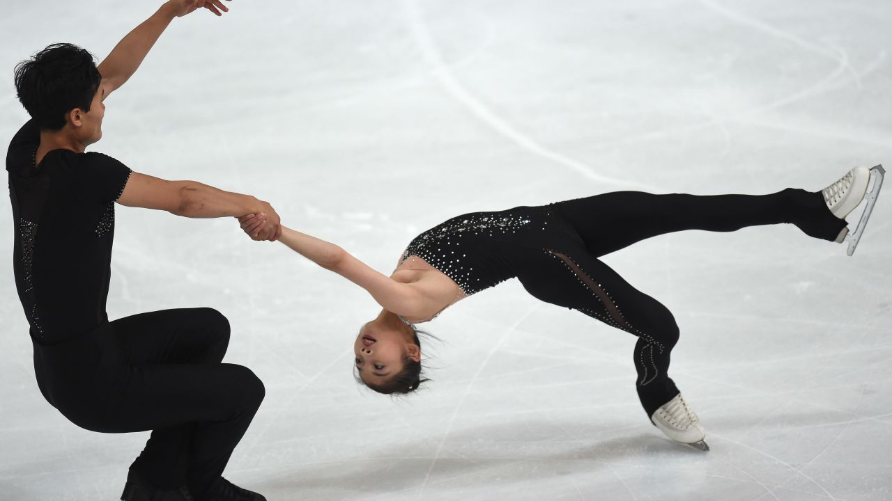 North Korean figure skaters Ryom Tae-Ok and Kim Ju-Sik  have qualified for the Pyeongchang Olympics.