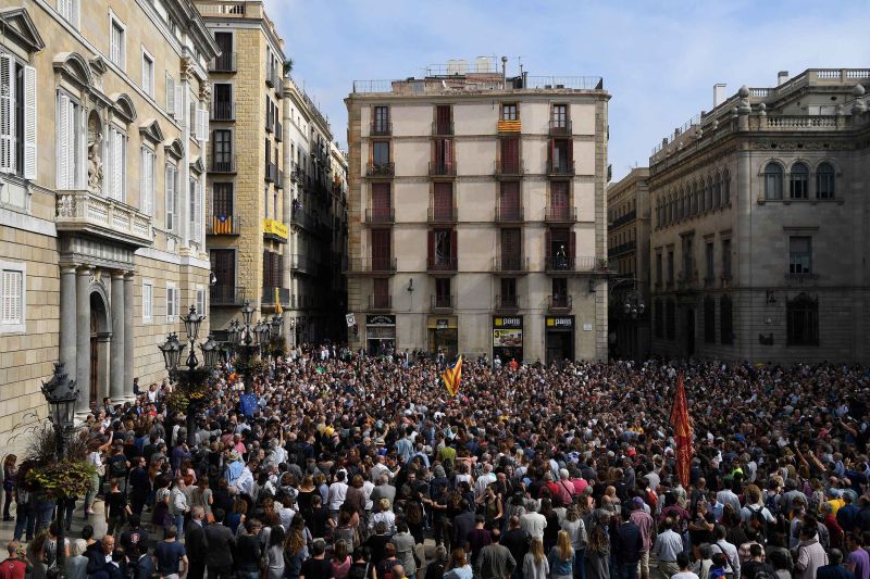 Divisions In Spain Over Catalonia Crisis | CNN