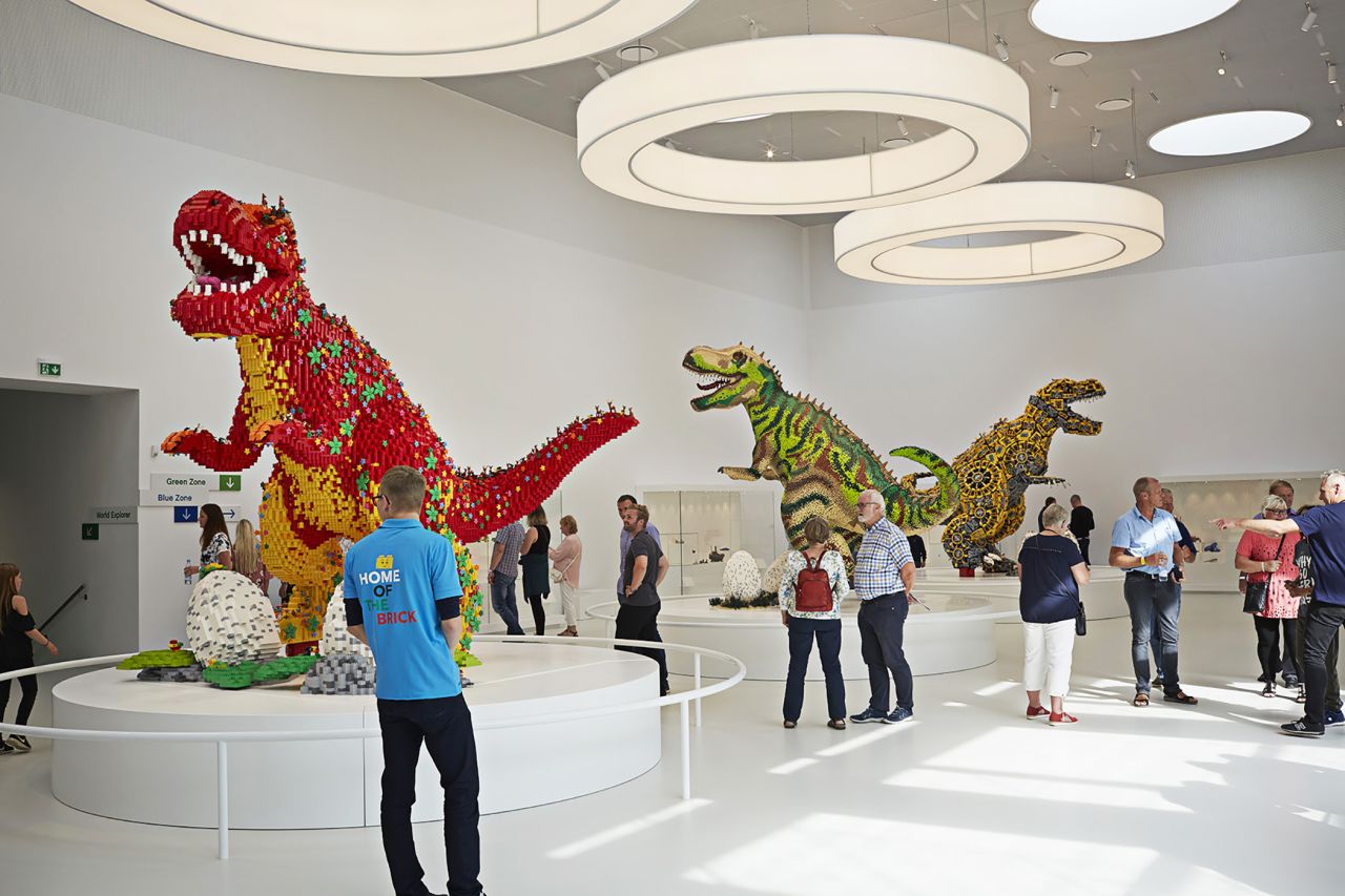 Articulation byrde Mystisk Inside Denmark's giant LEGO house | CNN