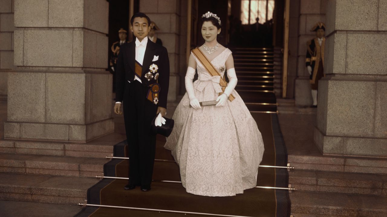 Akihito and his wife after their wedding ceremony.