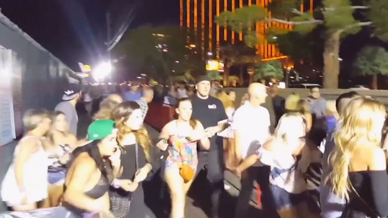 las vegas mass shooting people running