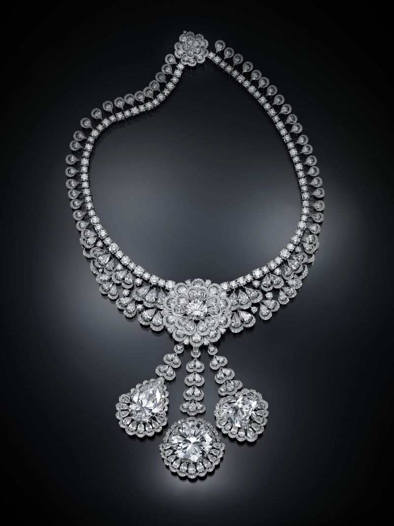 Why high end jewelers are investing in rough diamonds CNN
