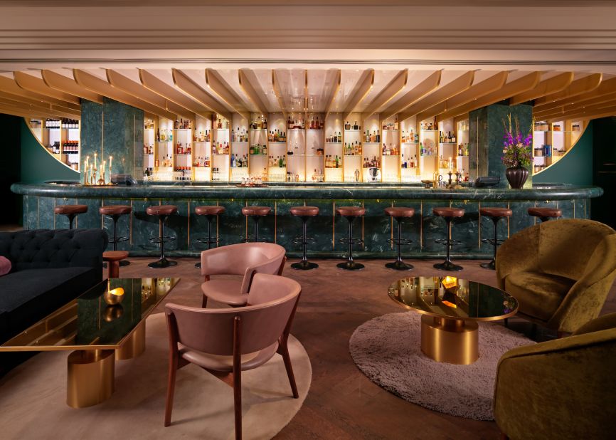 <strong>2. Dandelyan Bar, London: </strong>Located in the prosaically named Sea Containers House on London's South Bank, the Dandelyan rose one spot to make number 2 on this year's list. 