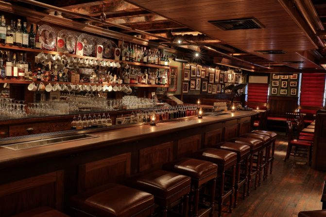 <strong>16. The Dead Rabbit Grocery & Grog, New York: </strong>A New York cocktail bar meets Irish pub, 2016's World's 50 Best Bars winner is a celebration of what was going down in lower Manhattan long before it became the Financial District.
