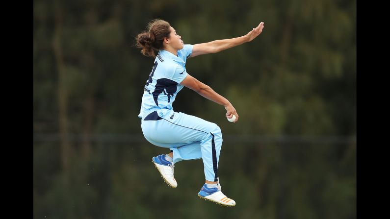 Belinda Vakarewa of New South Wales bowls during the WNCL match against Queensland at Blacktown International Sportspark on Friday, October 6, in Sydney.